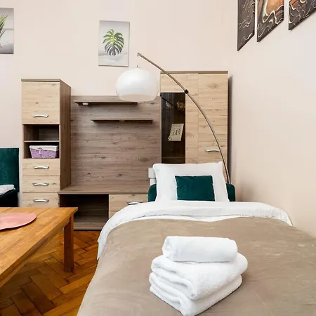 Park Strzelecki Cosy By Bookinghost * Cracovie